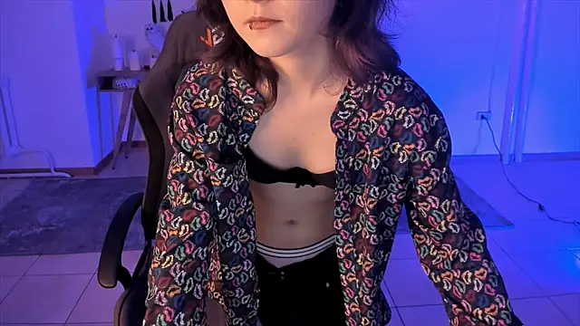 Elainebeness online show from 12/12/24, 12:27