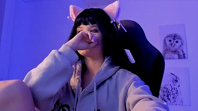 Elainebeness online show from 12/15/24, 07:42