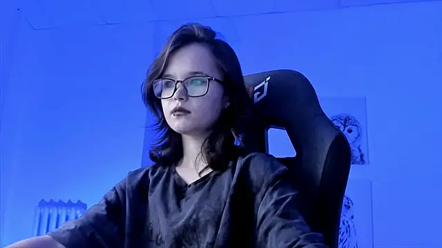 Elainebeness online show from 12/24/24, 07:44