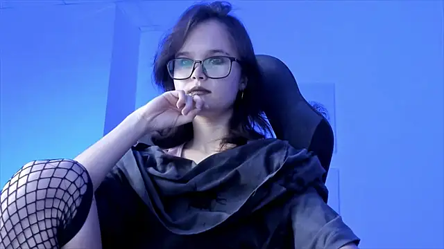 Elainebeness online show from 12/24/24, 10:49