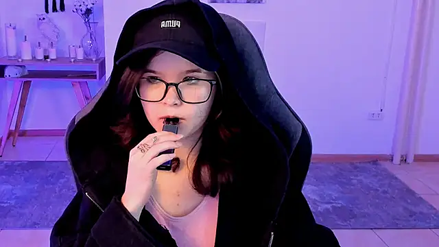 Elainebeness online show from 02/02/25, 01:45