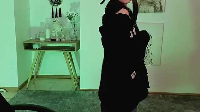 Elainebeness online show from 03/15/25, 10:11