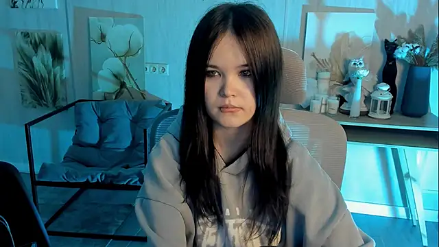 Elainebeness online show from 11/13/25, 07:24