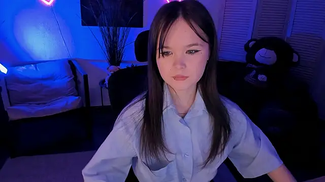 Elainebeness online show from 03/29/26, 06:52