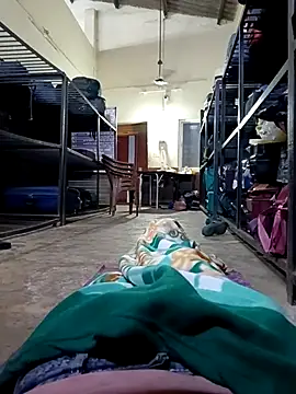 Snapshot of 1010SumiT chatting on 10/25/25, 05:51 1010SumiT online show from 10/25/25, 05:51