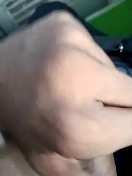 Snapshot of 1010SumiT chatting on 10/31/25, 03:29 1010SumiT online show from 10/31/25, 03:29