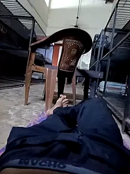 Snapshot of 1010SumiT chatting on 11/02/25, 06:10 1010SumiT online show from 11/02/25, 06:10