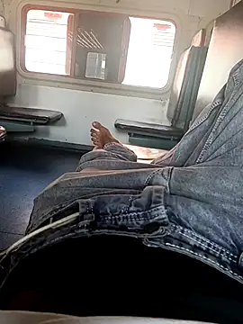 Snapshot of 1010SumiT chatting on 11/10/25, 07:07 1010SumiT online show from 11/10/25, 07:07