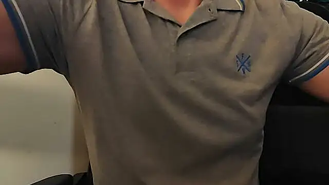 jayb0y61 online show from 10/12/25, 04:11