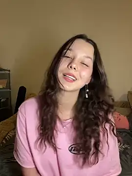 Snapshot of PoppyRobinson chatting on 01/11/25, 06:12 PoppyRobinson online show from 01/11/25, 06:12