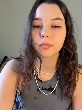 Snapshot of PoppyRobinson chatting on 01/18/25, 08:10 PoppyRobinson online show from 01/18/25, 08:10