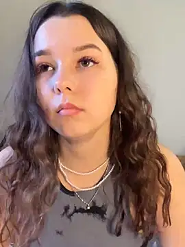 Snapshot of PoppyRobinson chatting on 01/18/25, 11:11 PoppyRobinson online show from 01/18/25, 11:11