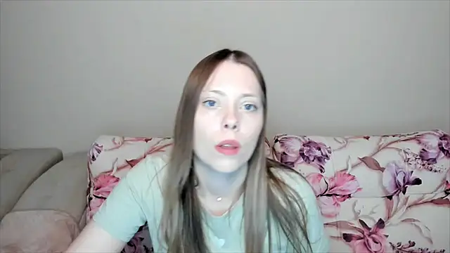 Snapshot of Sweetmojito chatting on 12/19/24, 01:39 Sweetmojito online show from 12/19/24, 01:39