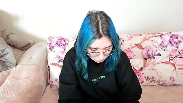 Snapshot of Sweetmojito chatting on 01/26/25, 06:49 Sweetmojito online show from 01/26/25, 06:49