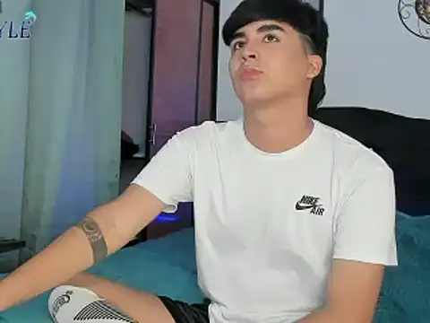 amon kyle online show from 02/10/25, 01:57