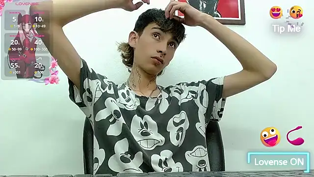 ttimy x boy online show from 10/23/25, 03:28