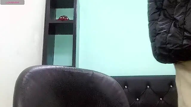 ttimy x boy online show from 04/27/26, 07:12