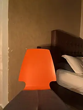 GLamouur online show from 02/19/25, 11:04