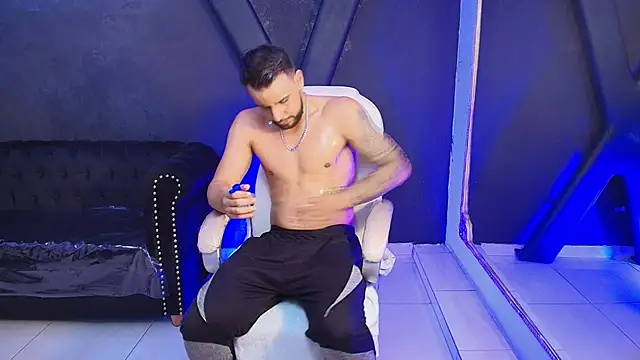 Snapshot of JackBlanco_ chatting on 02/20/25, 08:36 JackBlanco online show from 02/20/25, 08:36