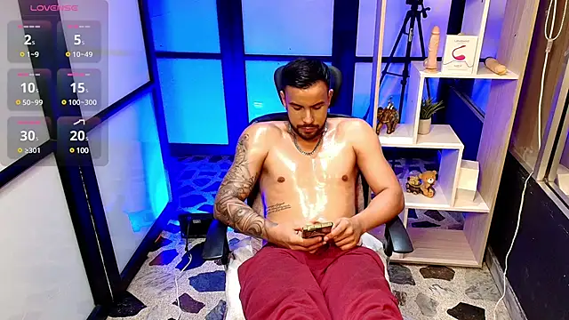 Snapshot of JackBlanco_ chatting on 03/15/25, 02:46 JackBlanco online show from 03/15/25, 02:46