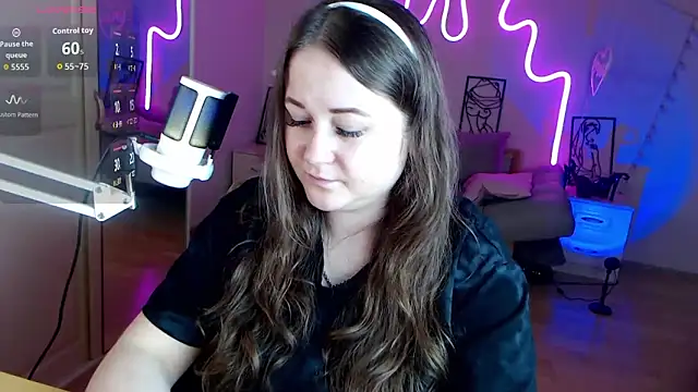 LizzyShine online show from 09/11/25, 02:28