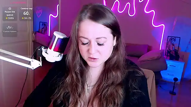 LizzyShine online show from 10/04/25, 01:42