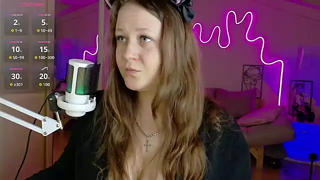 LizzyShine online show from 10/05/25, 05:00