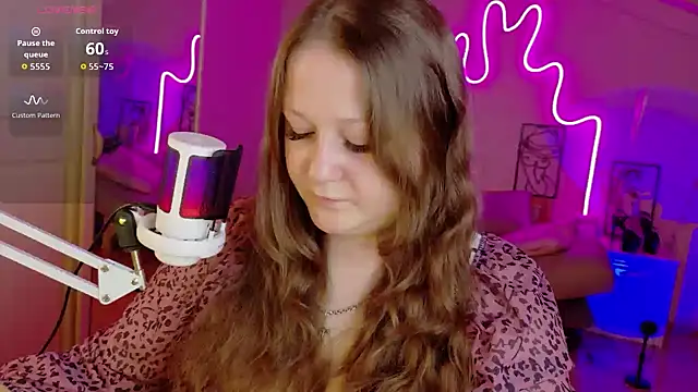 LizzyShine online show from 10/06/25, 03:53