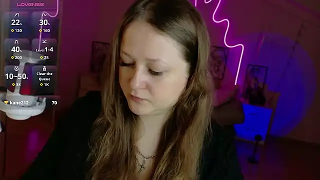 LizzyShine online show from 10/13/25, 01:55