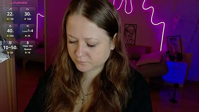 LizzyShine online show from 10/24/25, 01:07