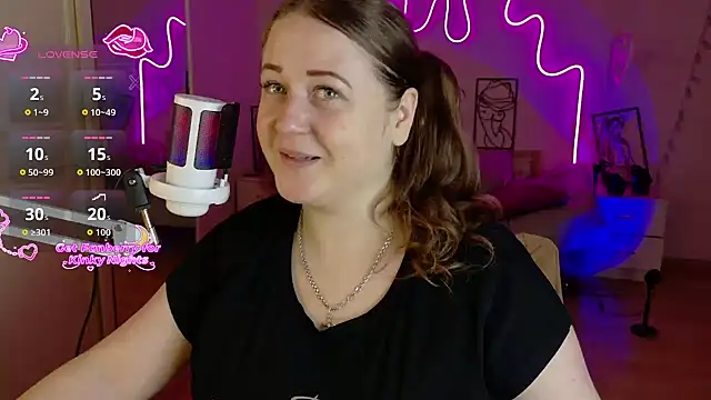 LizzyShine online show from 11/06/25, 04:30