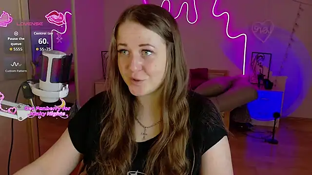 LizzyShine online show from 12/04/25, 11:08