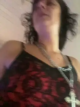 magalunabb online show from 12/17/25, 05:41