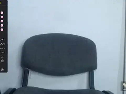 Snapshot of lorenitha_20 chatting on 01/12/25, 11:39 lorenitha 20 online show from 01/12/25, 11:39