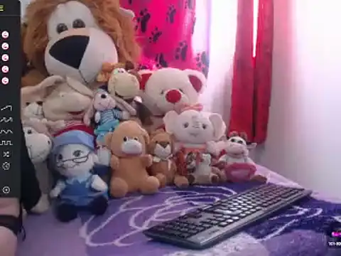 Snapshot of lorenitha_20 chatting on 02/05/25, 03:42 lorenitha 20 online show from 02/05/25, 03:42