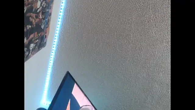 Snapshot of lorenitha_20 chatting on 10/02/25, 03:24 lorenitha 20 online show from 10/02/25, 03:24