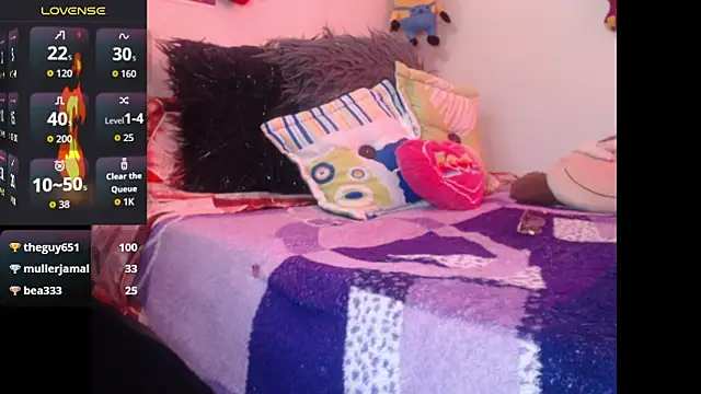 Snapshot of lorenitha_20 chatting on 10/30/25, 03:13 lorenitha 20 online show from 10/30/25, 03:13