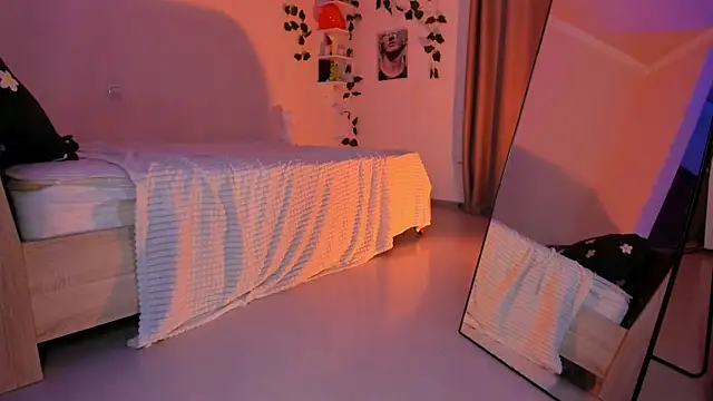 Emily relish online show from 02/22/25, 07:25