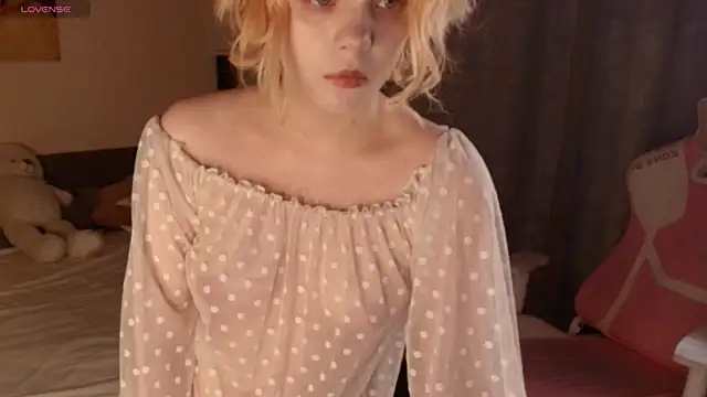 Emily relish online show from 11/21/25, 01:10