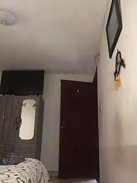 Miss oliviaa online show from 02/20/25, 12:36