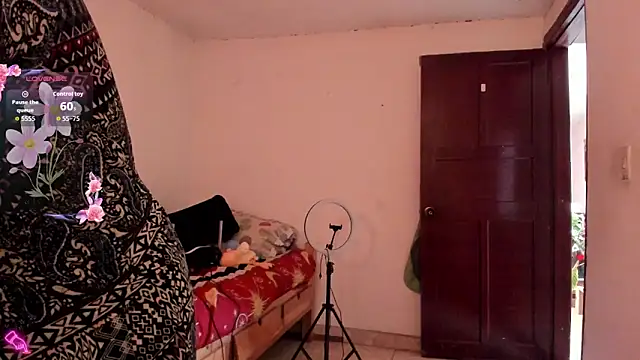 Miss oliviaa online show from 10/18/25, 01:56