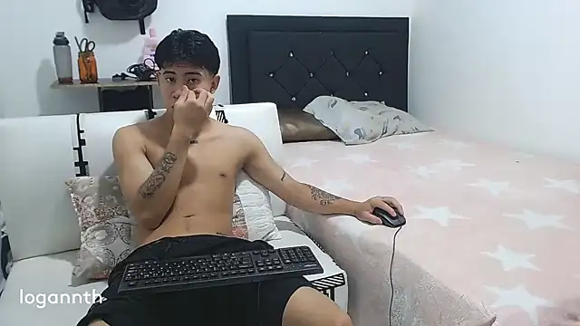 logannth online show from 03/18/25, 08:58