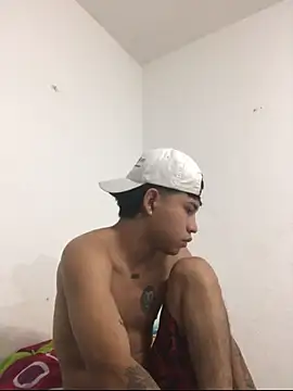 logannth online show from 11/06/25, 09:05