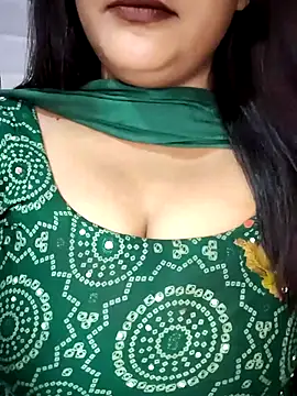 Snapshot of cutepragya2 chatting on 10/16/25, 07:20 cutepragya2 online show from 10/16/25, 07:20