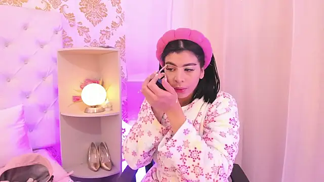 emaa lambert online show from 02/18/26, 11:50