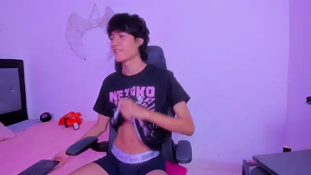 Snapshot of Johhan__Lee chatting on 12/30/24, 01:26 Johhan Lee online show from 12/30/24, 01:26