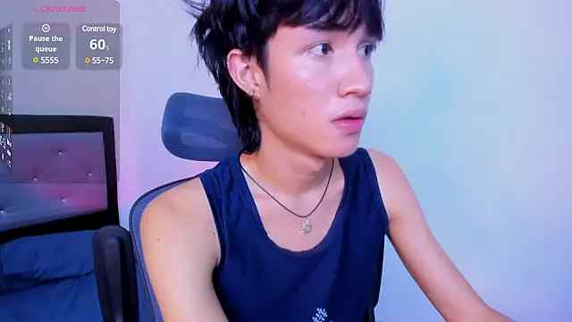 Snapshot of Johhan__Lee chatting on 02/12/25, 10:59 Johhan Lee online show from 02/12/25, 10:59