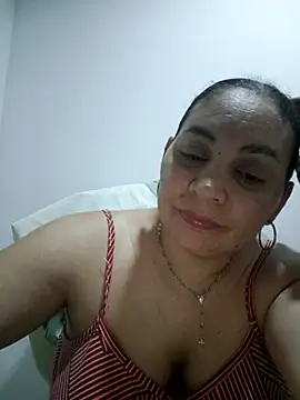 MirandaSoto online show from 10/23/25, 03:39