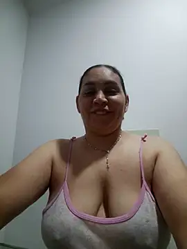 MirandaSoto online show from 04/12/26, 05:12