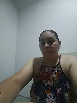 Snapshot of MirandaSoto chatting on 07/16/26, 04:18 MirandaSoto online show from 07/16/26, 04:18